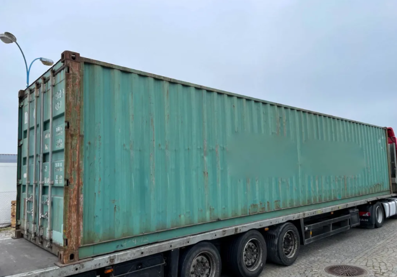 used 40ft cargo worthy shipping container - Image 4